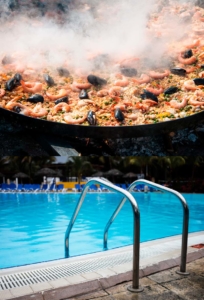 piscina zaragoza paella